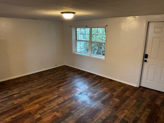 Foto del edificio - 506 Le Conte St