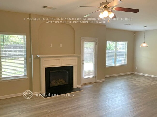 Building Photo - 2400 Braelin Loop