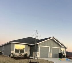 Building Photo - 914 Cherry Laurel Ln