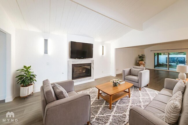 Foto del edificio - 13942 Mango Dr