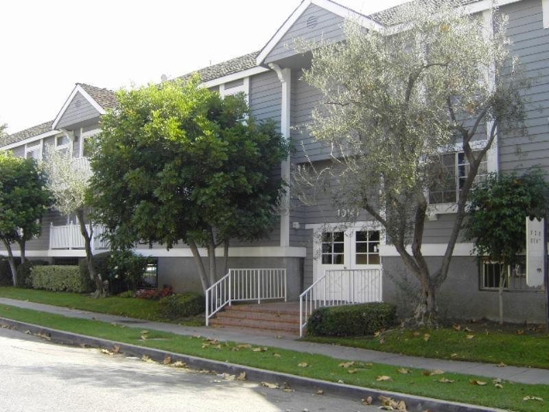Primary Photo - 10144 Tabor St