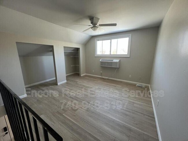 Foto del edificio - 396 N Cedar St