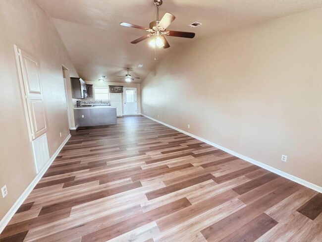 Foto del edificio - 115 Goodner Ln