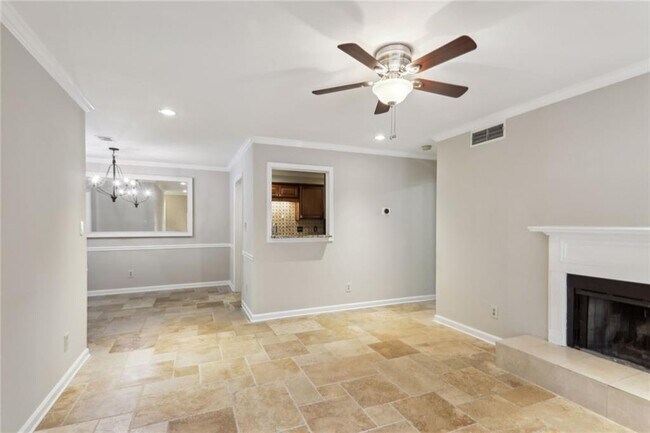 Foto del edificio - 1802 Country Park Dr