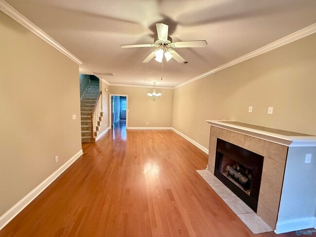 Building Photo - 472 Shamrock Dr