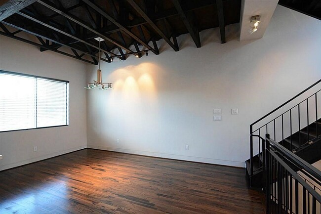 Foto del edificio - 4708 Crawford St