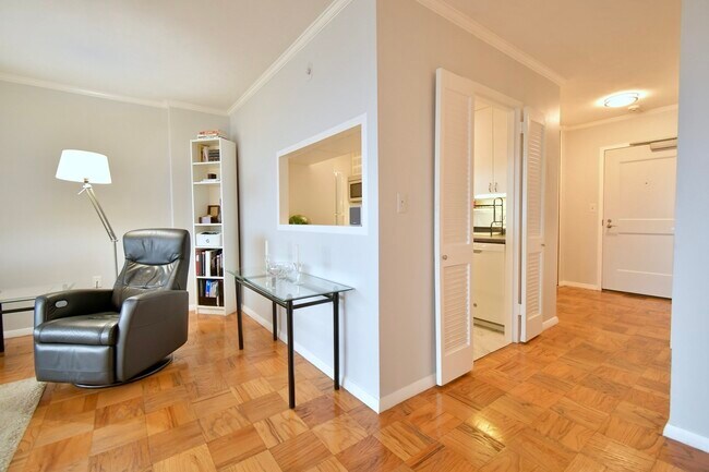 Foto del edificio - 6 Whittier Pl