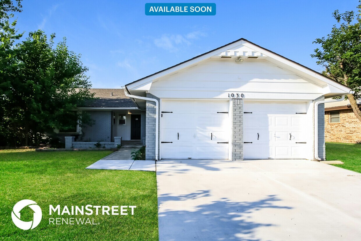 Primary Photo - 1030 W Churchill Way
