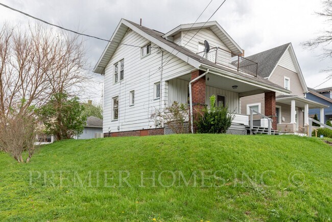 Foto del edificio - 2 Bed Home with 2-Car Garage & Balcony – $1,395/mo