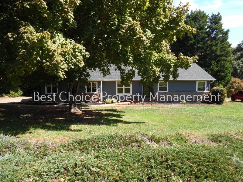 Primary Photo - 1401 Hanover Rd