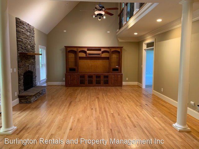 Foto del edificio - 5 br, 4.5 bath House - 5014 Windsor Court