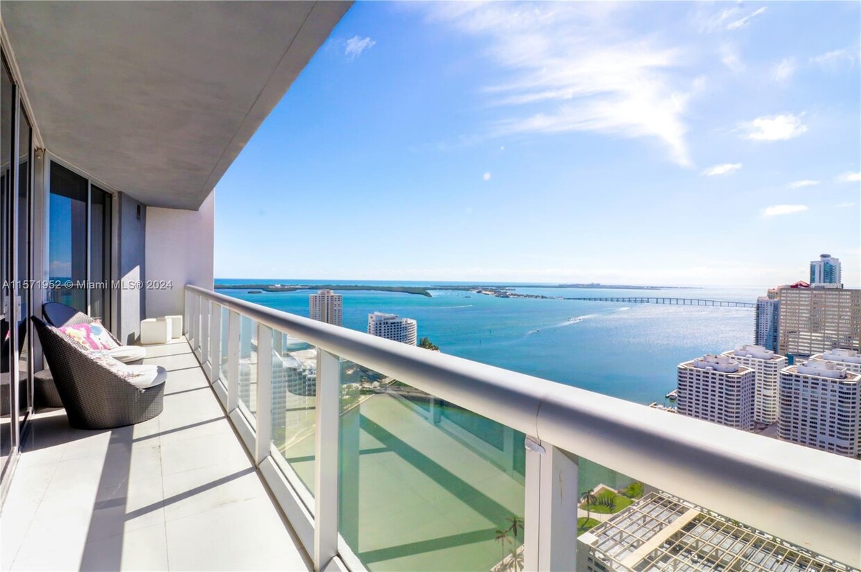 Foto principal - 495 Brickell Ave