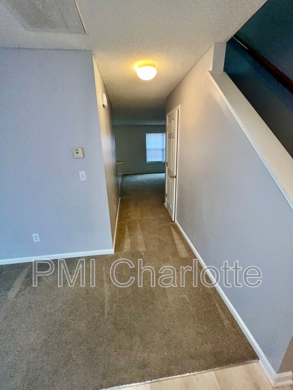 Building Photo - 5787 Dove Point Dr SW