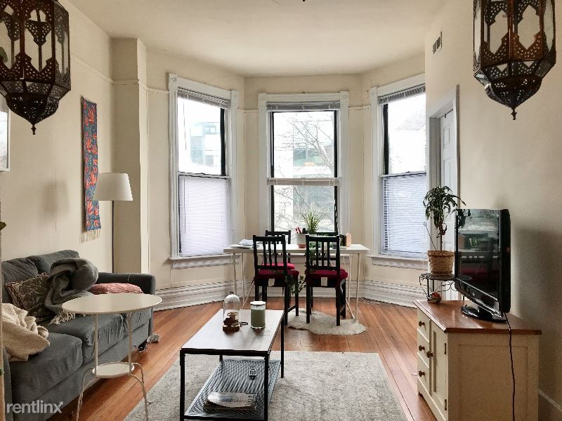 Foto principal - 1937 W Armitage Ave