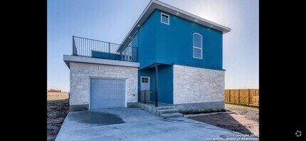 Building Photo - 127 Juanita Cir