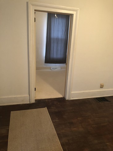 Foto del edificio - 701 W Graham St