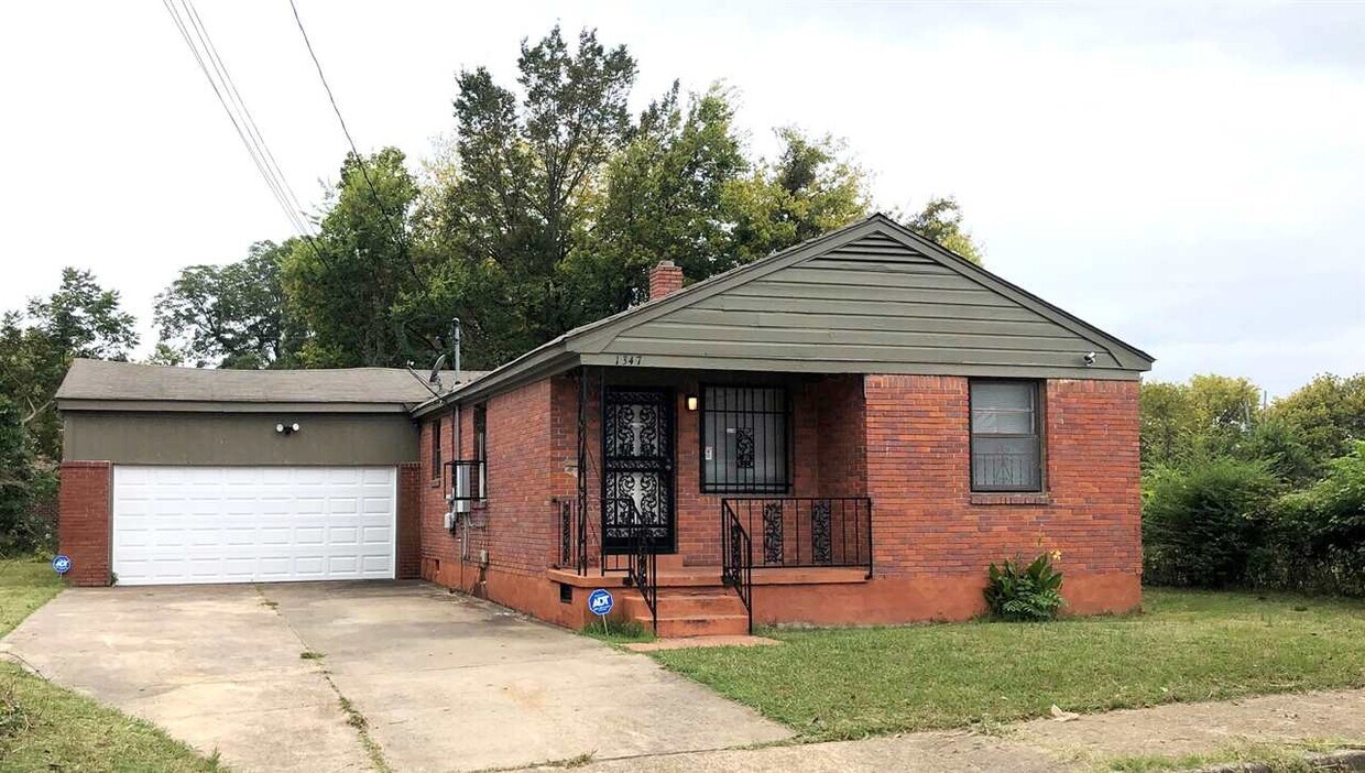 1347 Stonewall St, Memphis, TN 38108 House Rental in Memphis, TN