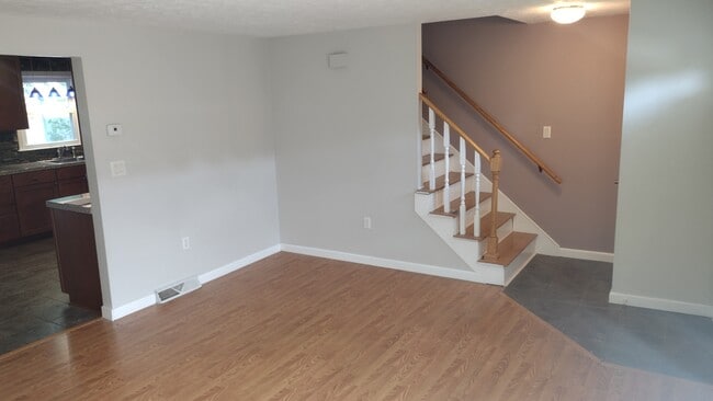 Living - 82 Union St