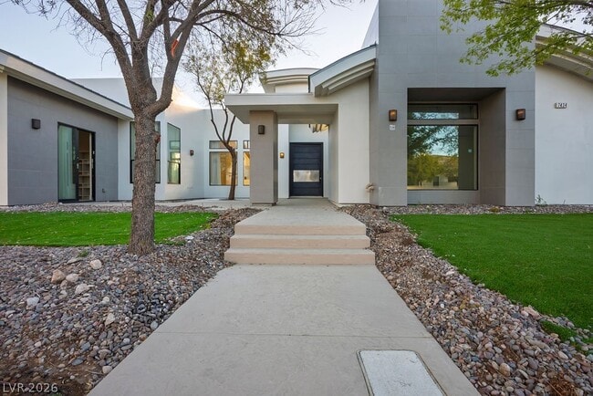 Foto del edificio - 7434 Yonie Ct