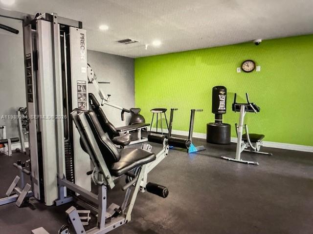 Foto del edificio - 215 SW 42nd Ave