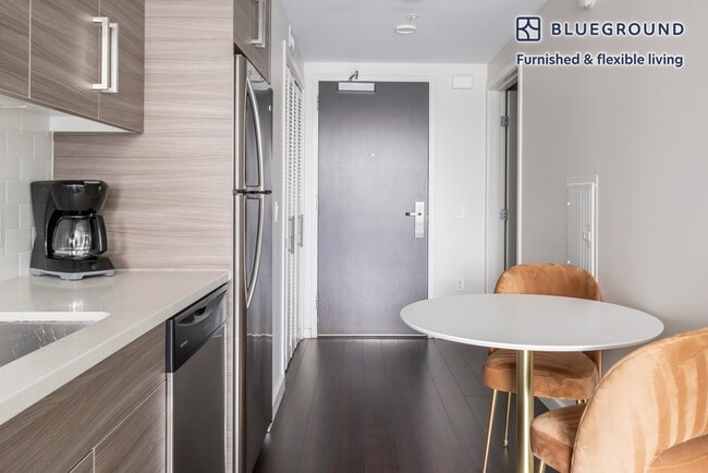 Foto del edificio - 150 Van Ness Ave