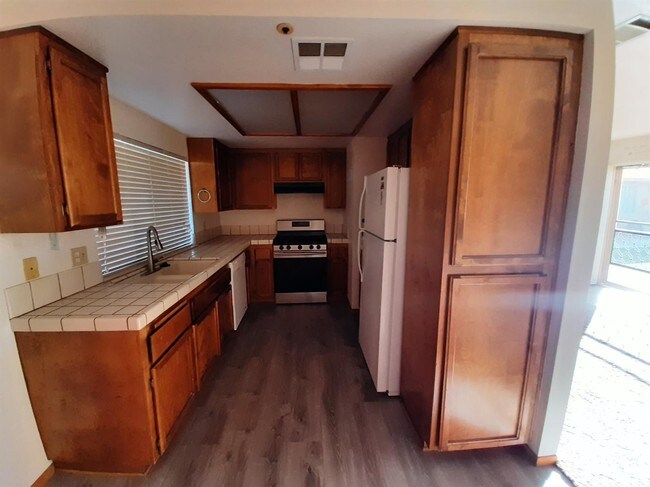 Foto del edificio - 32843 Sunset Rd
