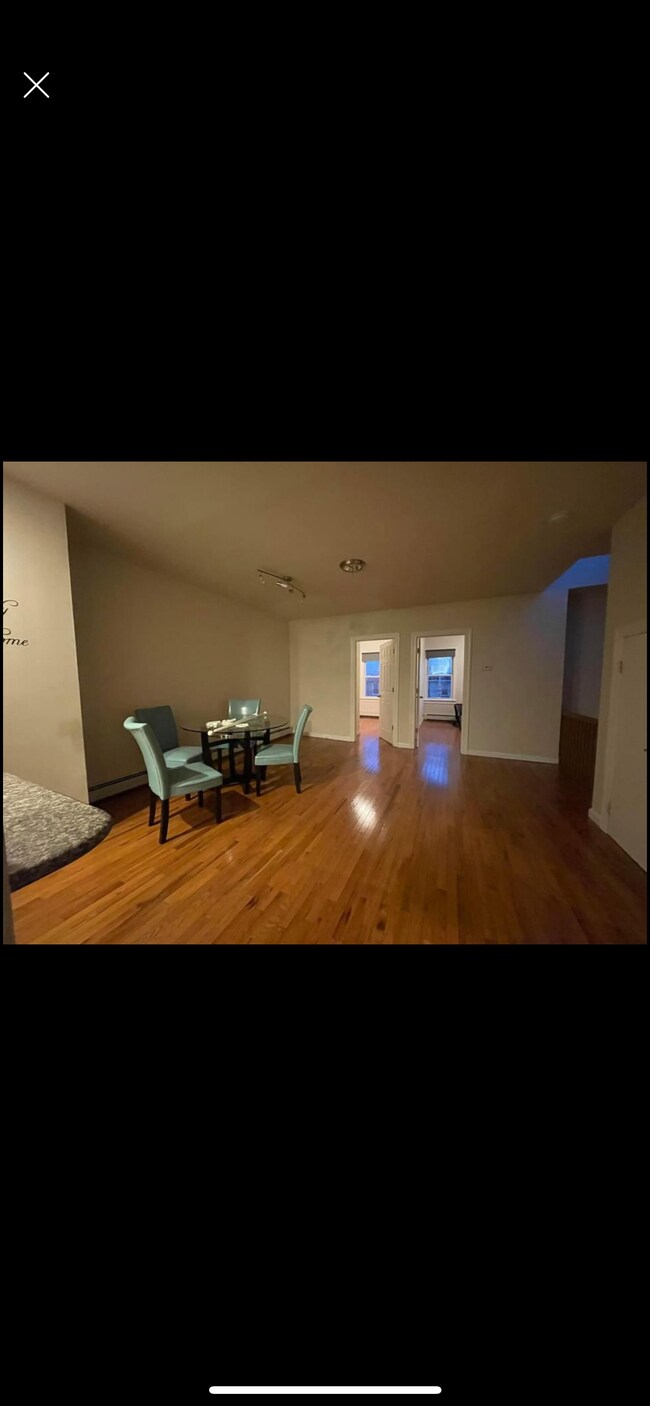 Foto del edificio - 6158 56th St