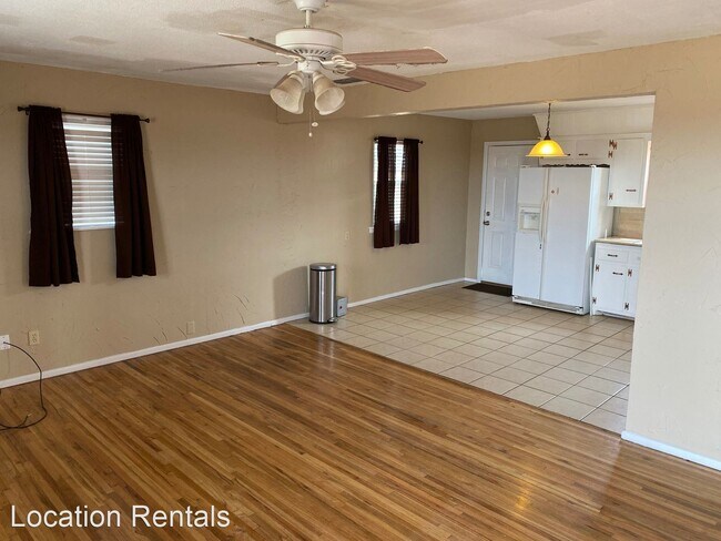 Foto del edificio - 2 br, 1 bath House - 11603 Milwaukee Avenue