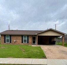 Building Photo - 4720 Longstreet Pl