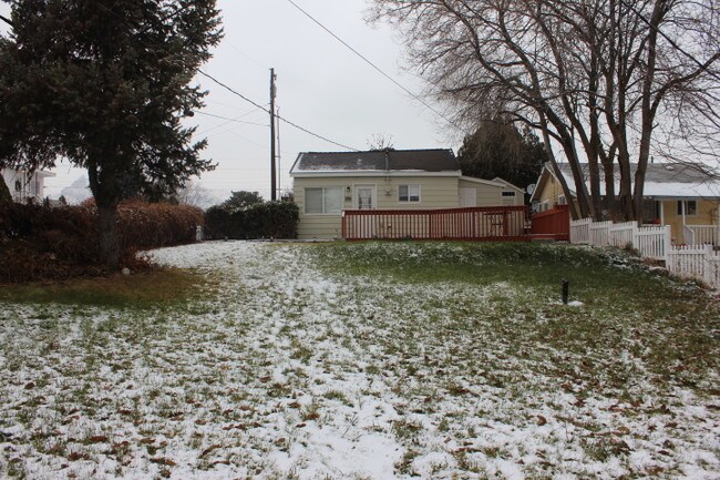 Building Photo - 936 Cashmere St