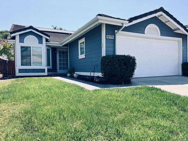 Building Photo - 14641 Carmel Ridge Rd
