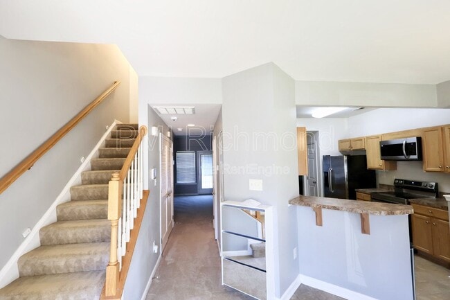 Foto del edificio - 6120 Belgreen Ct