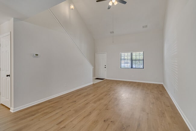 Building Photo - 108 Port Dr