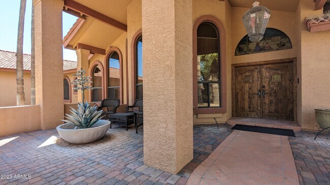 Building Photo - 10581 E Windrose Dr
