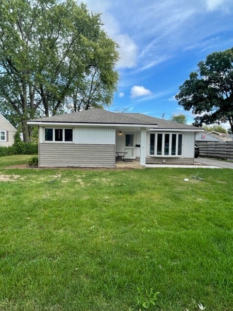 Foto principal - 3704 Dove St