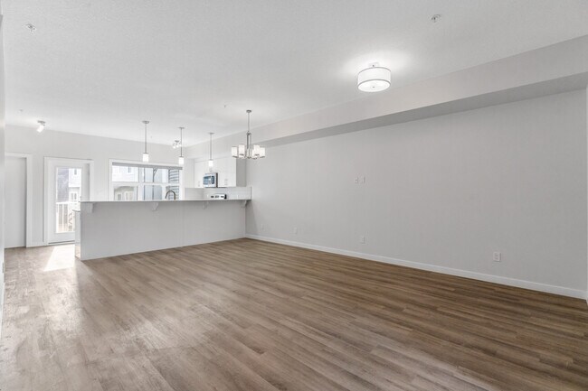 Building Photo - 1631 Hammond Cres NW