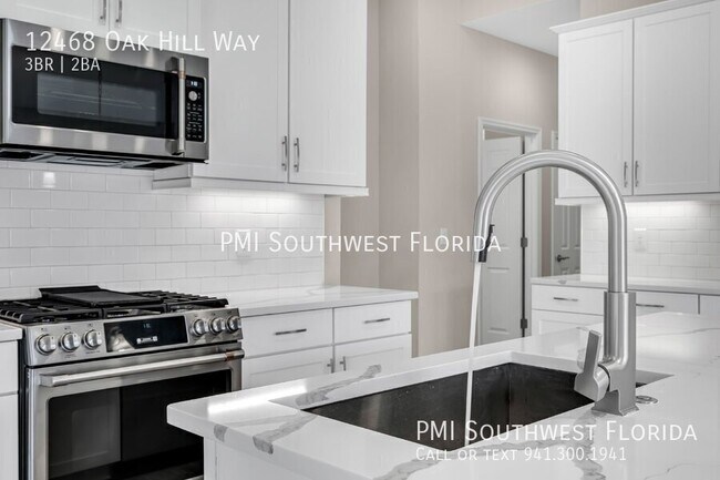 Building Photo - 12468 Oak Hill Way