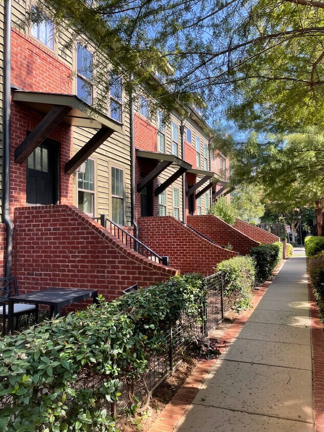 1632 Kenilworth Ave, Charlotte, NC 28203 Townhome Rentals in