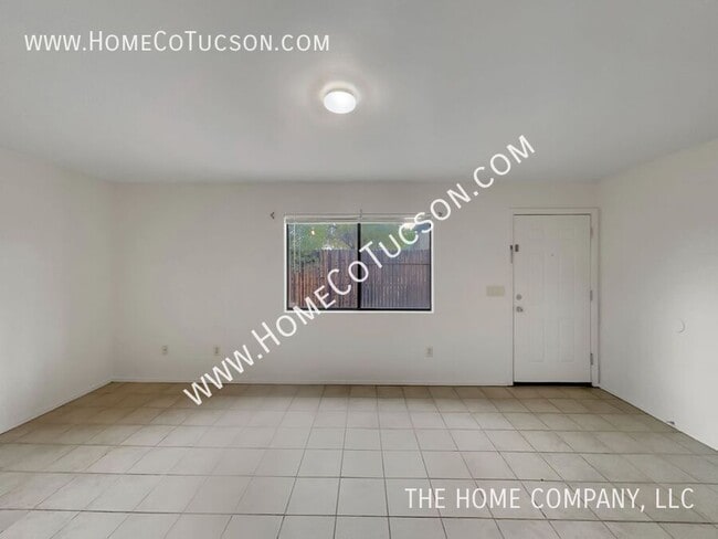Building Photo - 750 W 41st St