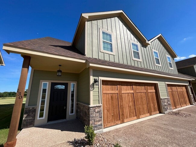 Foto del edificio - 148-154 Eagle Meadow Drive