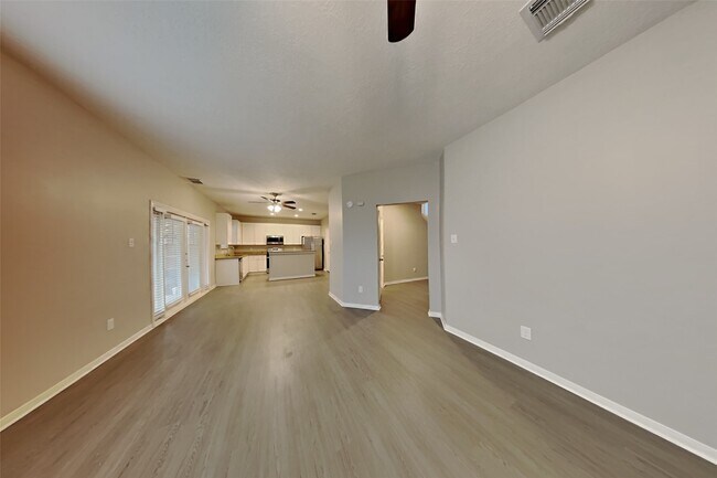 Building Photo - 131 Lissa Ln