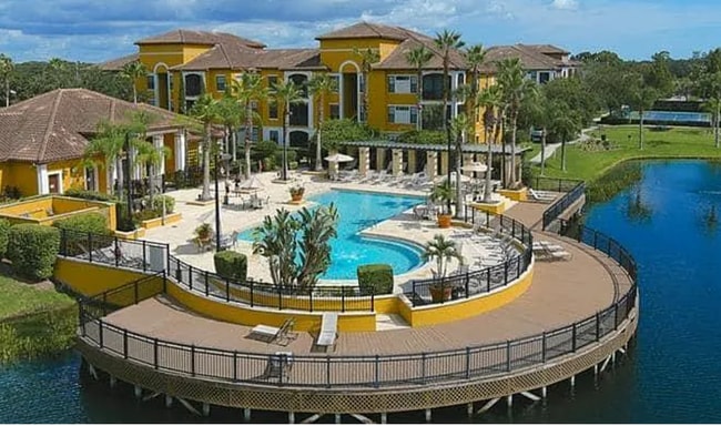 Clubhouse, pool and Jacuzzi - 8351 38th Street Cir E