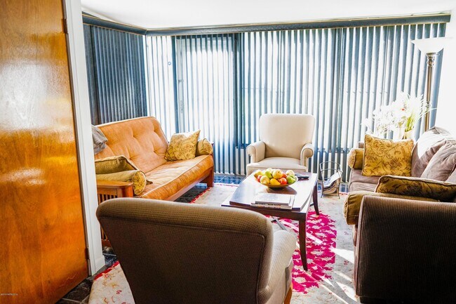 Foto del edificio - 695-A1A A1A N