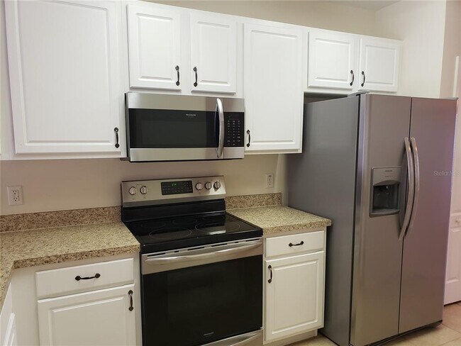 Foto del edificio - 15843 Fishhawk View Dr