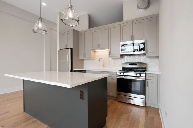 Foto del edificio - 4405 N Artesian Ave