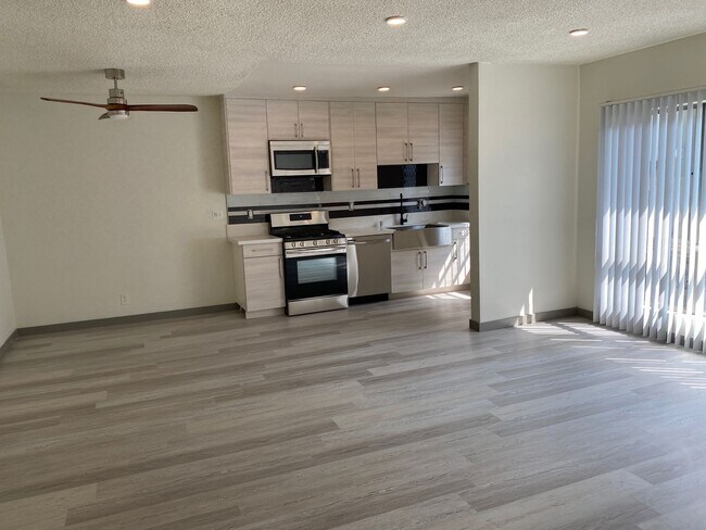 Foto del edificio - 3317 Keystone Av