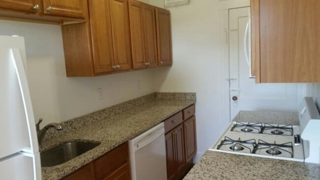 Photo - Charming 1 Bedroom-Broker Fee Apartment