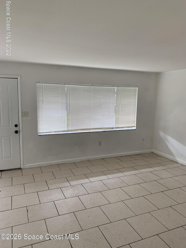Building Photo - 180 Minna Ln