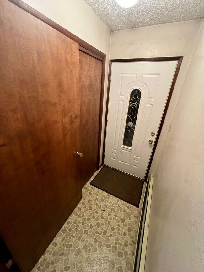 Foto del edificio - Home for Rent / Heat Included / Pet Friendly