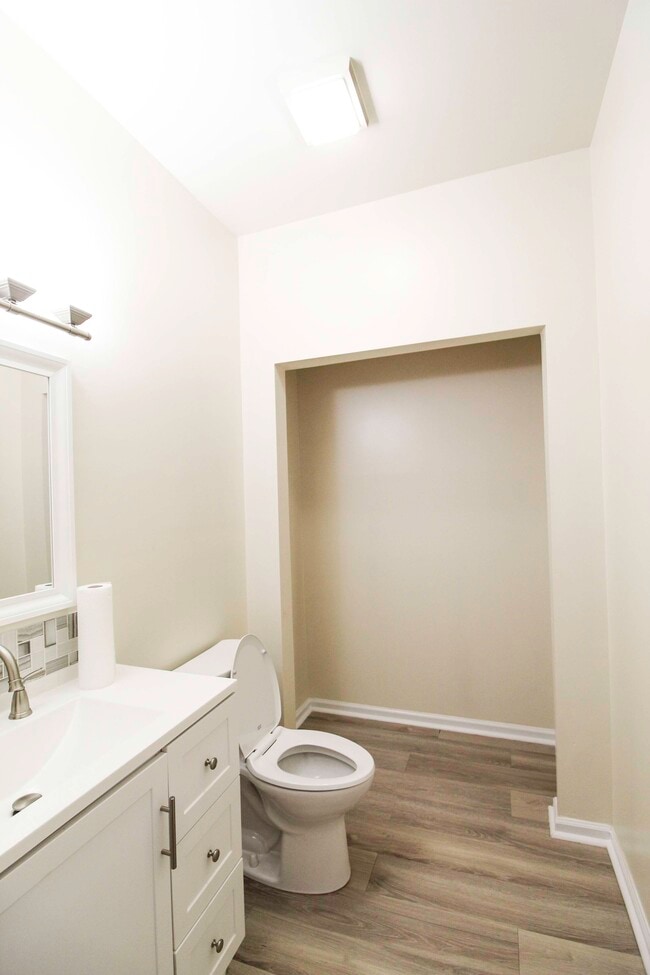 Foto del edificio - 507 W 4th St